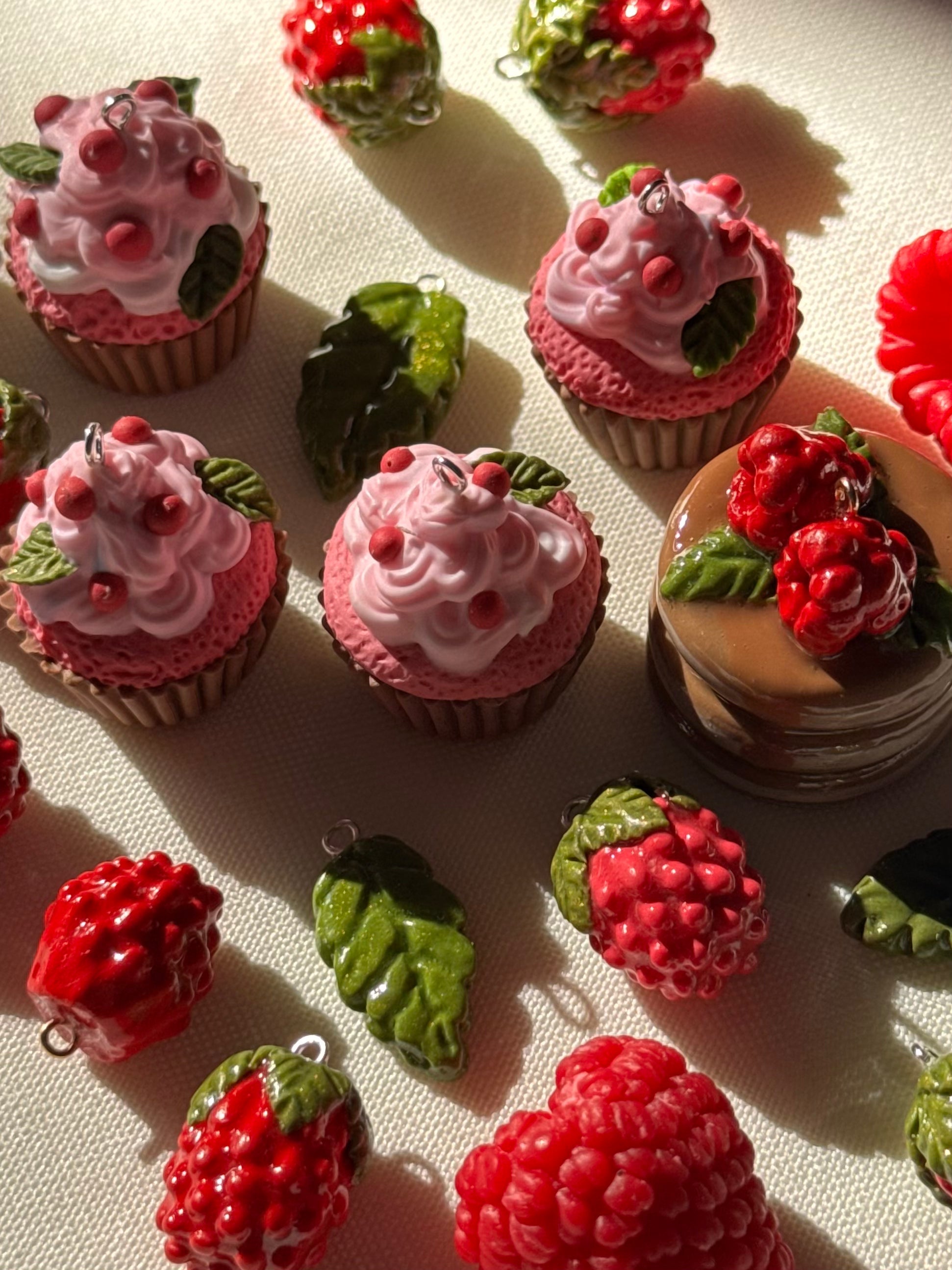 Tiny Fruits & Desserts – Gyümölcsös Süti Kollekció